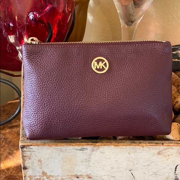 Michael Kors make up bag - Picture 1 of 7
